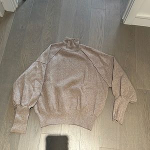 Zara beige sweater